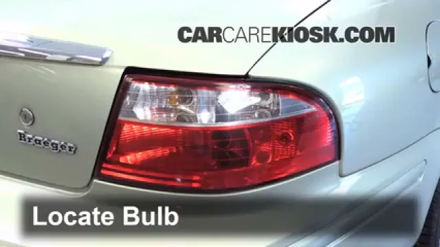 2005 Mercury Sable GS 3.0L V6 Sedan Éclairage Feux de marche arrière (remplacer une ampoule)